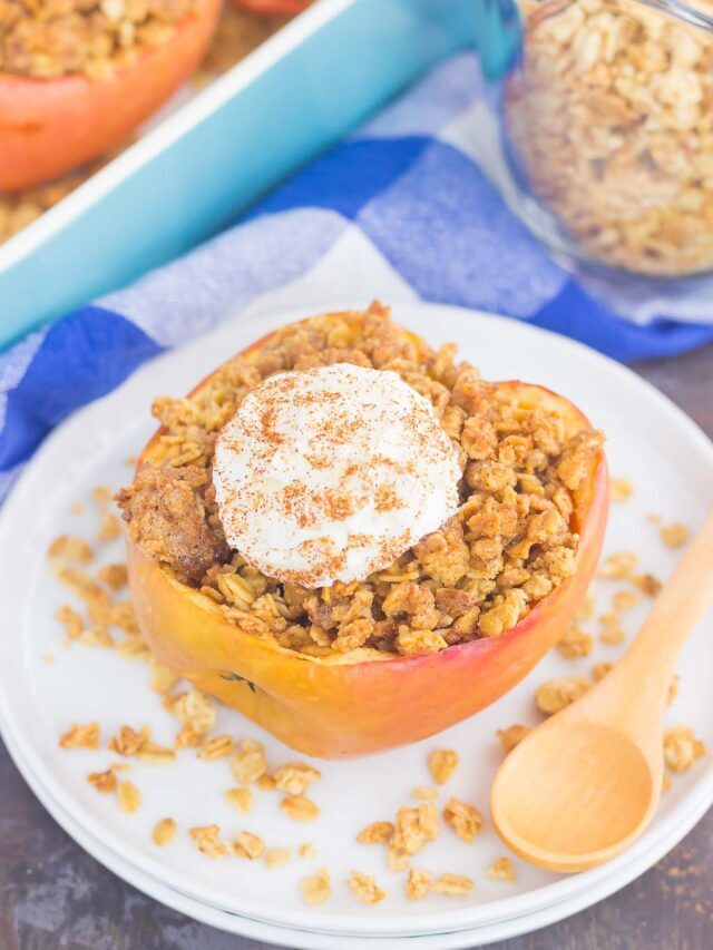 Maçã Assada Servida com Granola na Airfryer