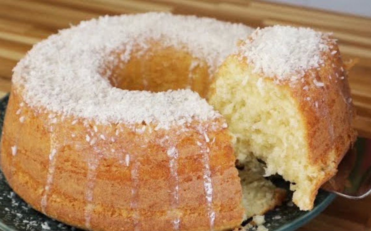 Bolo de Coco Super Fofinho