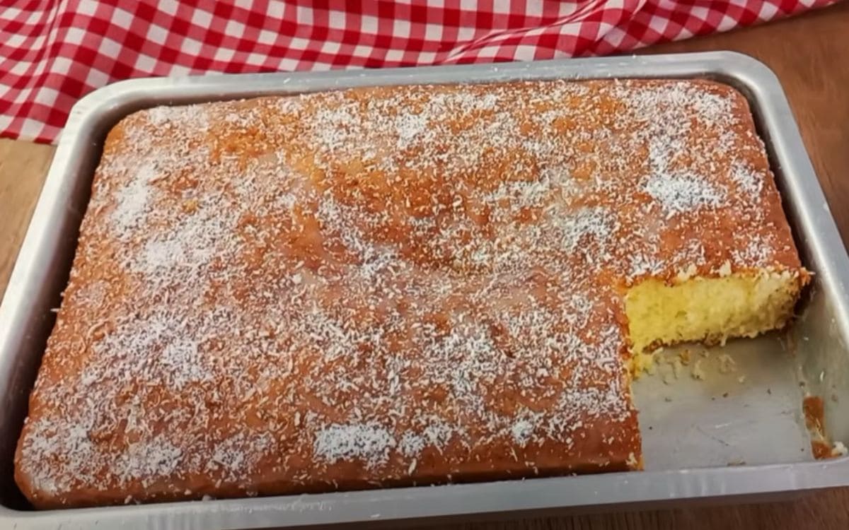 bolo de maizena com coco