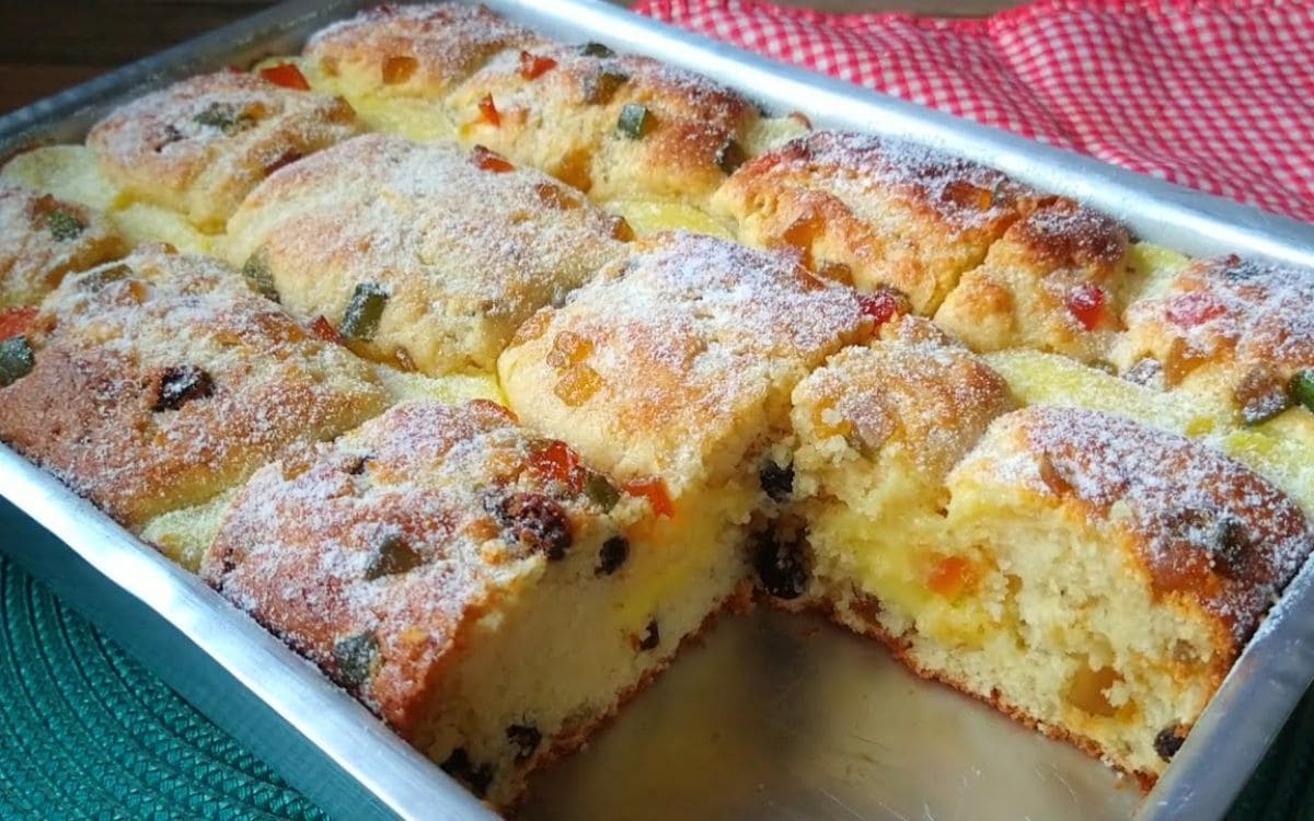 Bolo de Natal Amanteigado com Creme