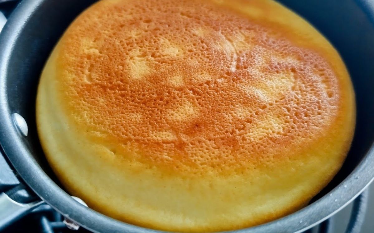 Pão de Maizena com Requeijão na Frigideira